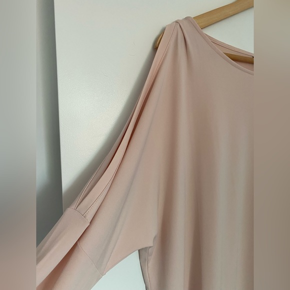 DKNY cold shoulder top - Picture 2 of 5